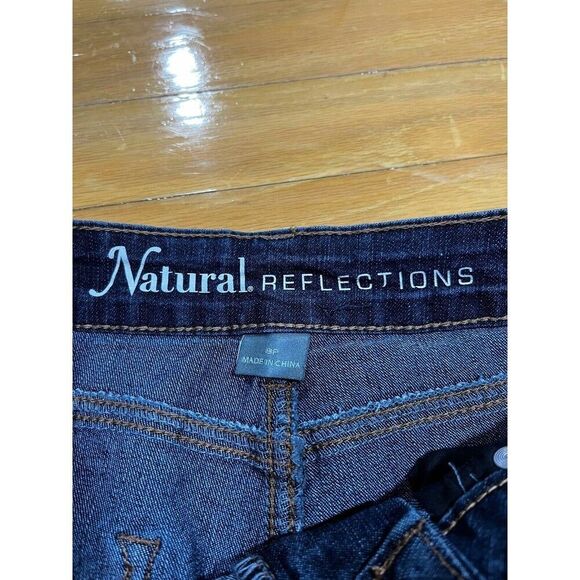 Natural Reflections Jeans Womens 8 Petite Straight Leg Mid Rise Denim Classic - Picture 3 of 9